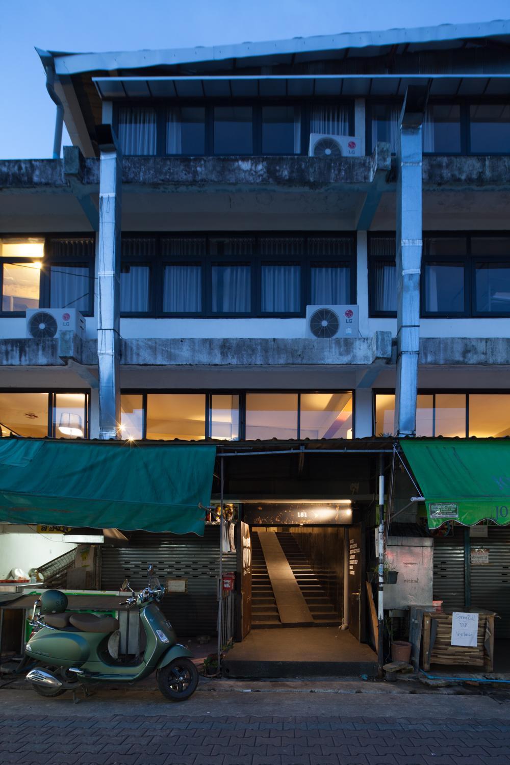 Thunder Bird Hostel Chiang Mai Exterior photo
