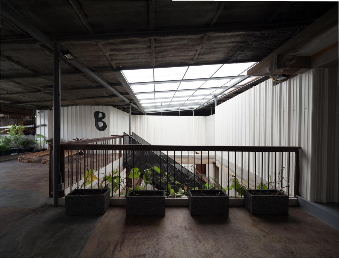 Thunder Bird Hostel Chiang Mai Exterior photo