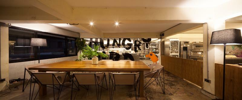 Thunder Bird Hostel Chiang Mai Exterior photo