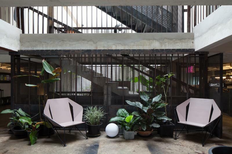 Thunder Bird Hostel Chiang Mai Exterior photo