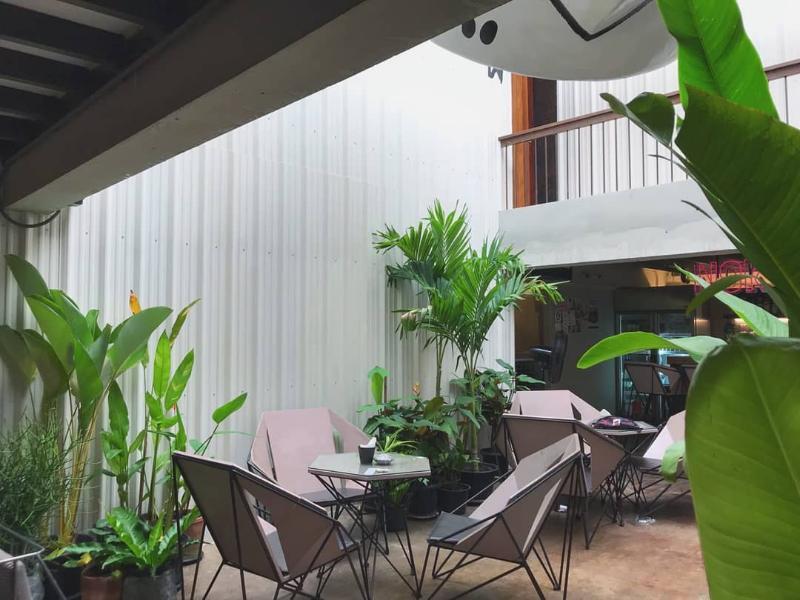 Thunder Bird Hostel Chiang Mai Exterior photo